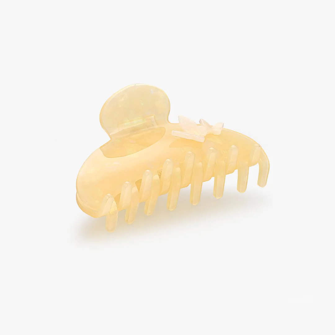 Amelia Butterfly Garden Claw Clip in Daisy - Image 3