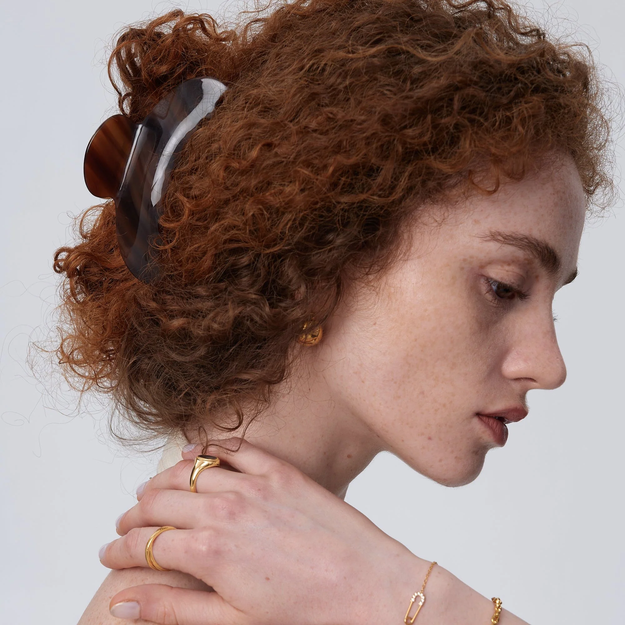 Amelia Claw Clip in Mocha (2 Sizes)