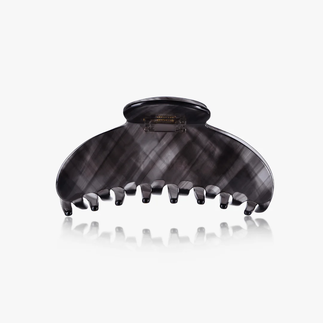 Amelia Claw Clip in Onyx (2 Sizes) - Image 3