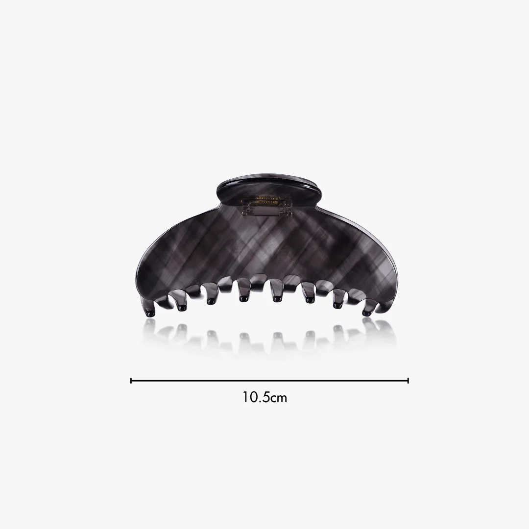 Amelia Claw Clip in Onyx (2 Sizes) - Image 5