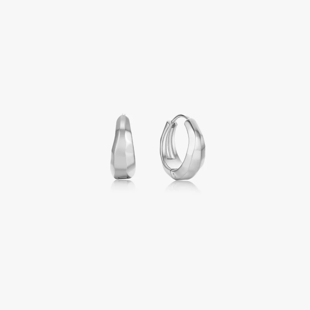 Amina Geometric Dome Huggie - Image 4