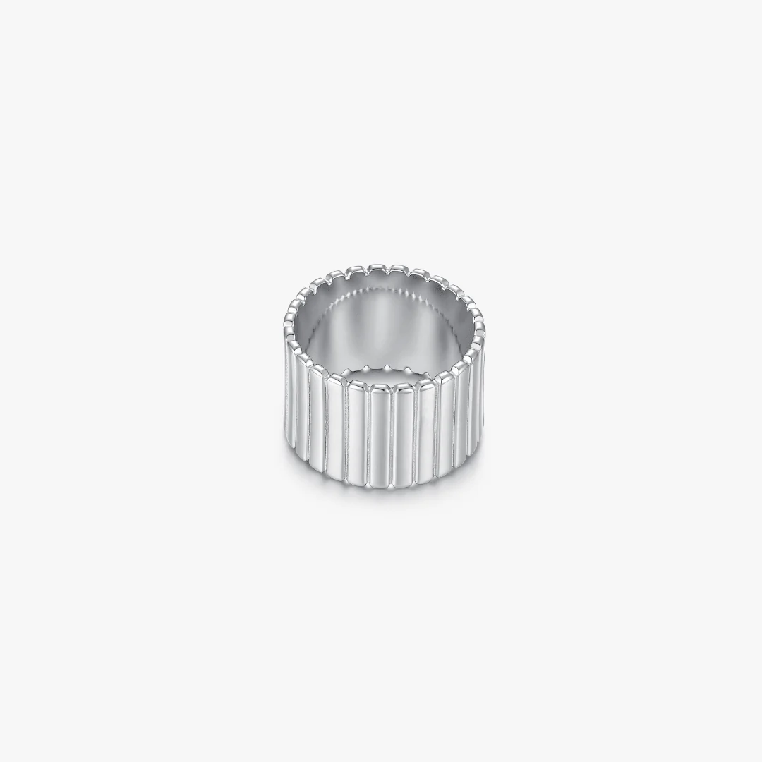 Bold Fluted Band Ring - Image 8