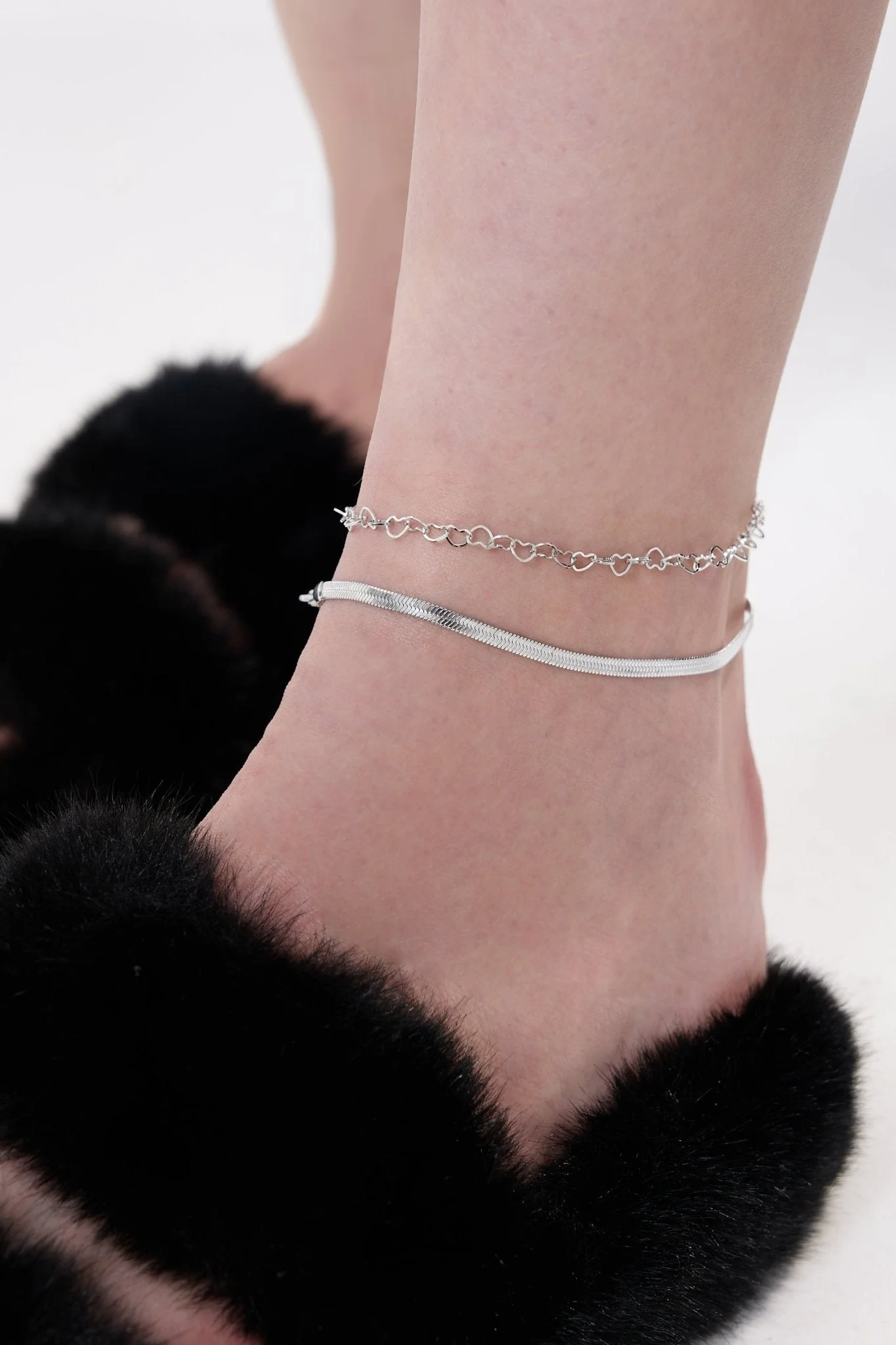 Celia Heart Chain Anklet - Image 3