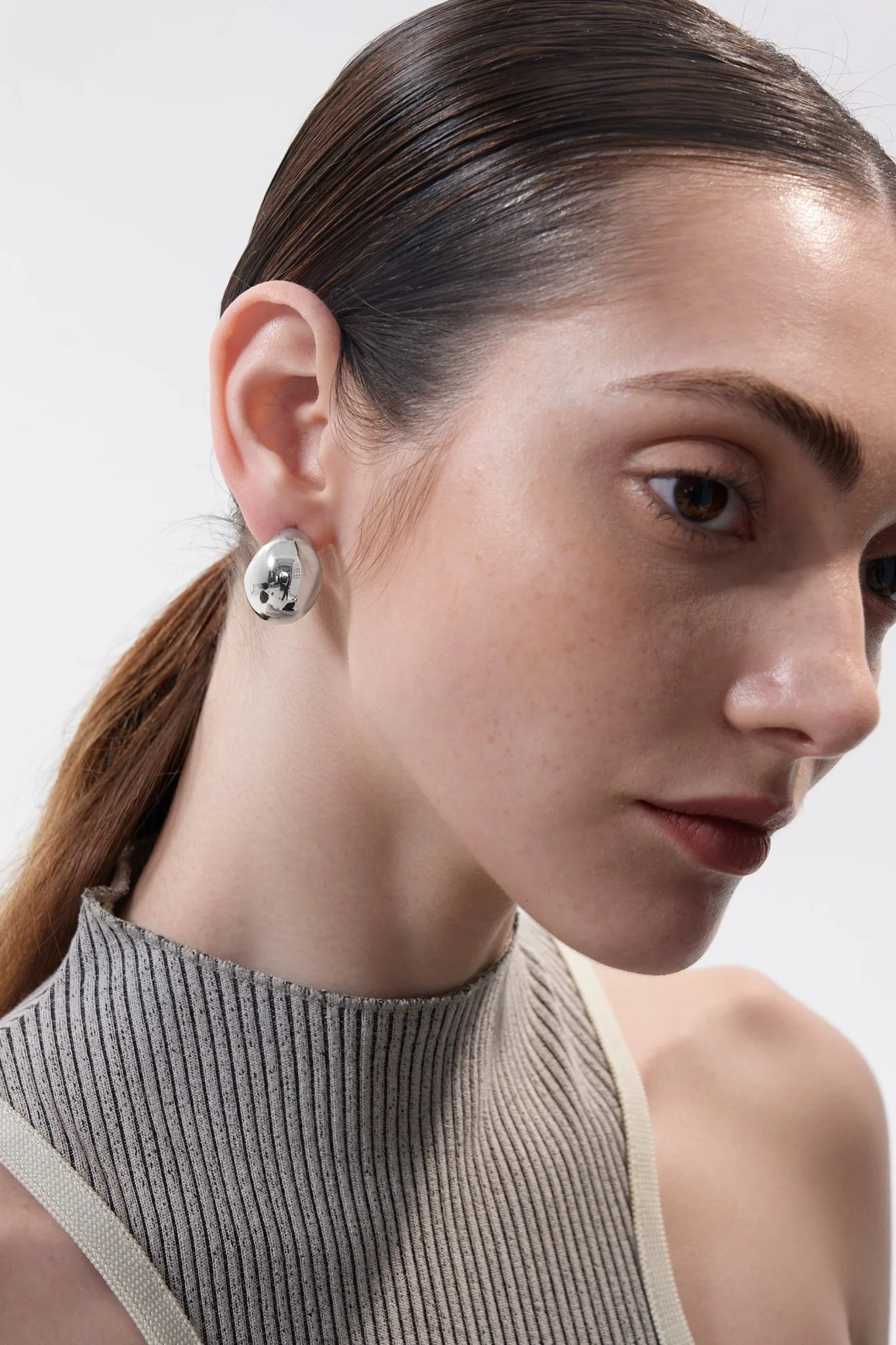 Chunky Hollow Dome Hoops - Image 3