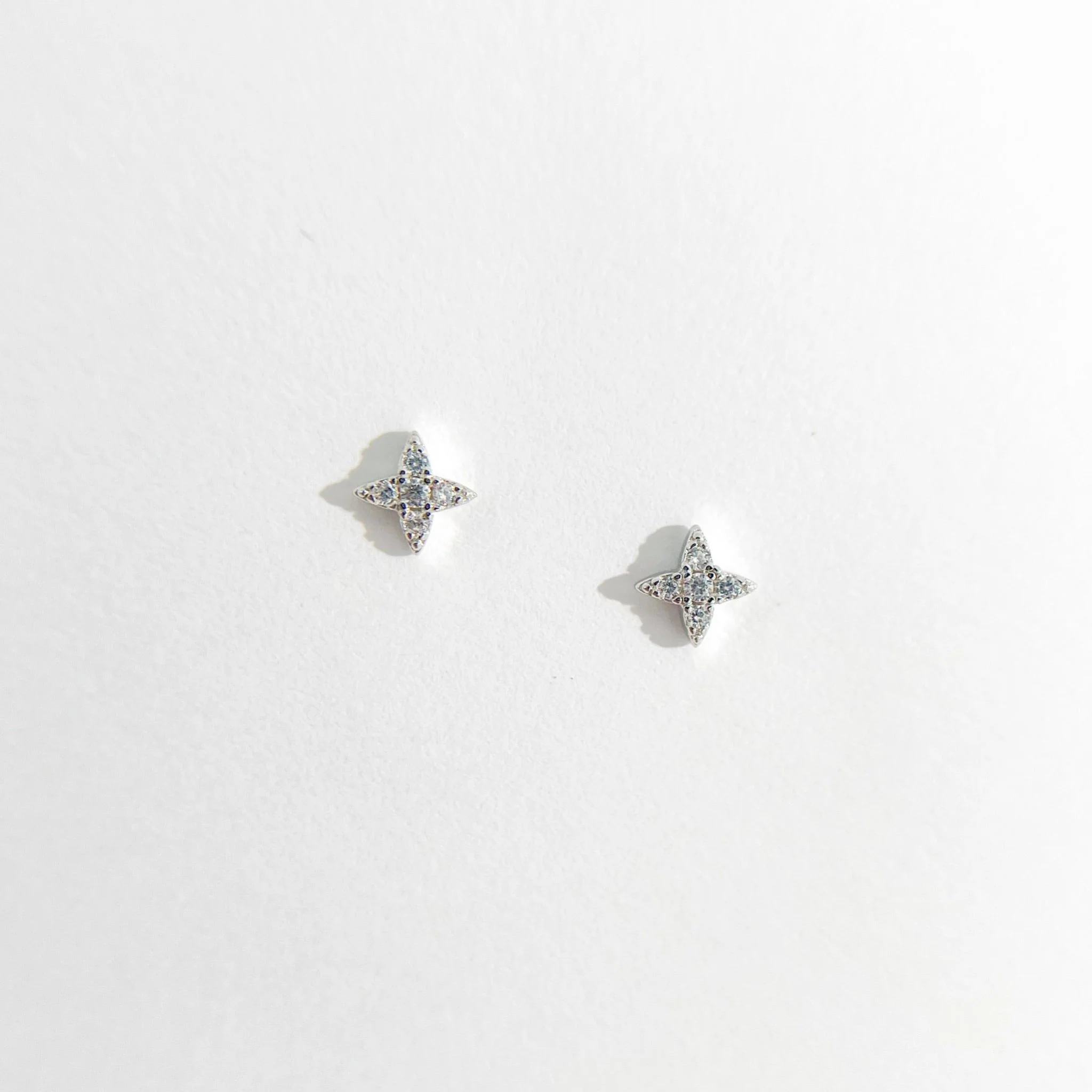 Clear Gem Estrella Studs in Silver - Image 7