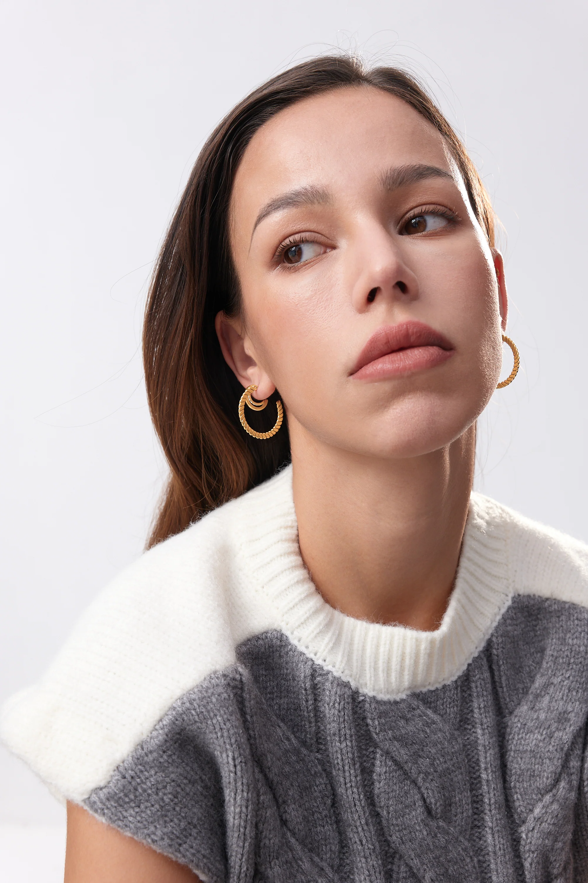 Flat Twisted Hoops - Image 8