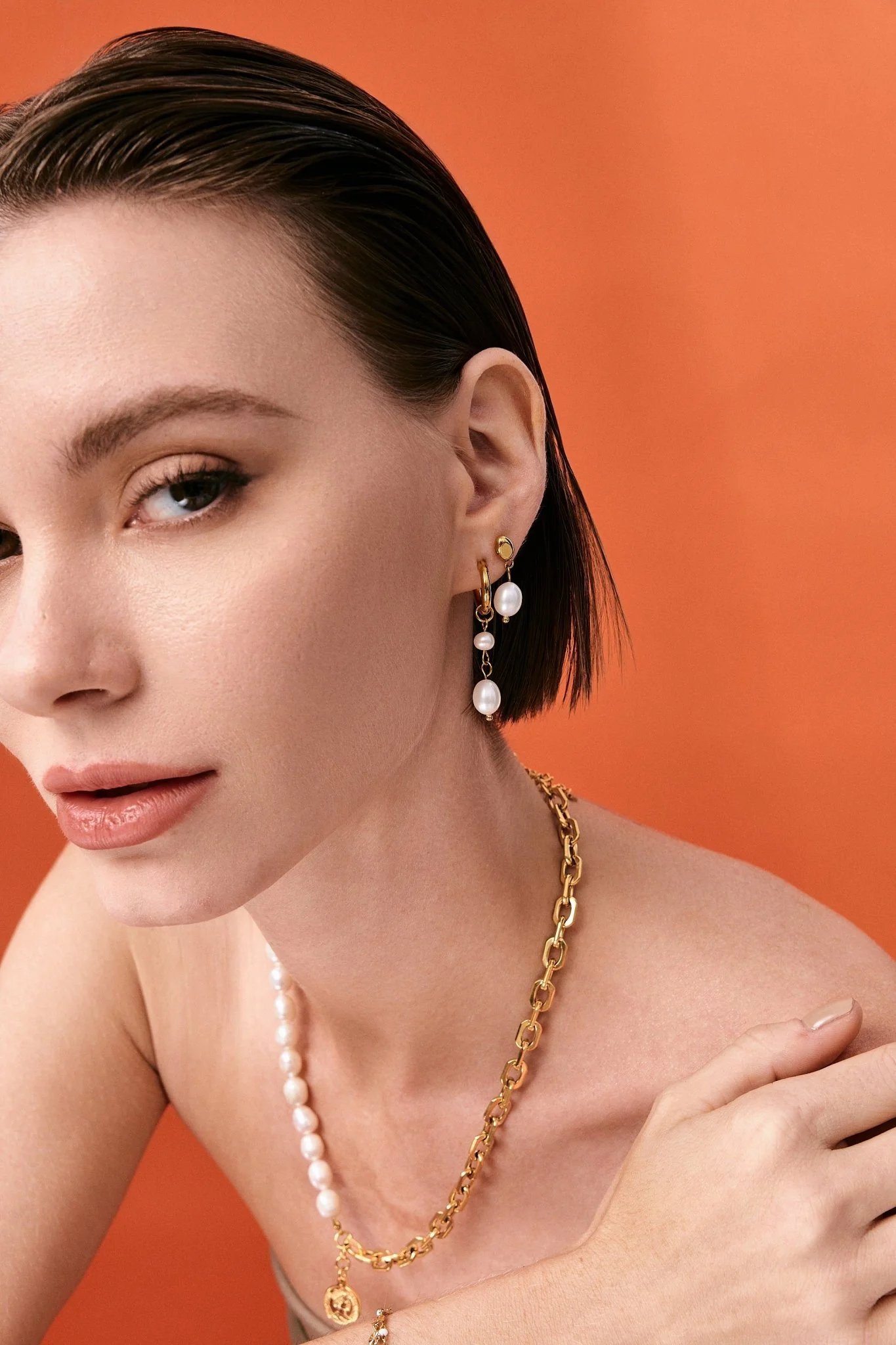 Geneva Pearl Earrings - Image 4
