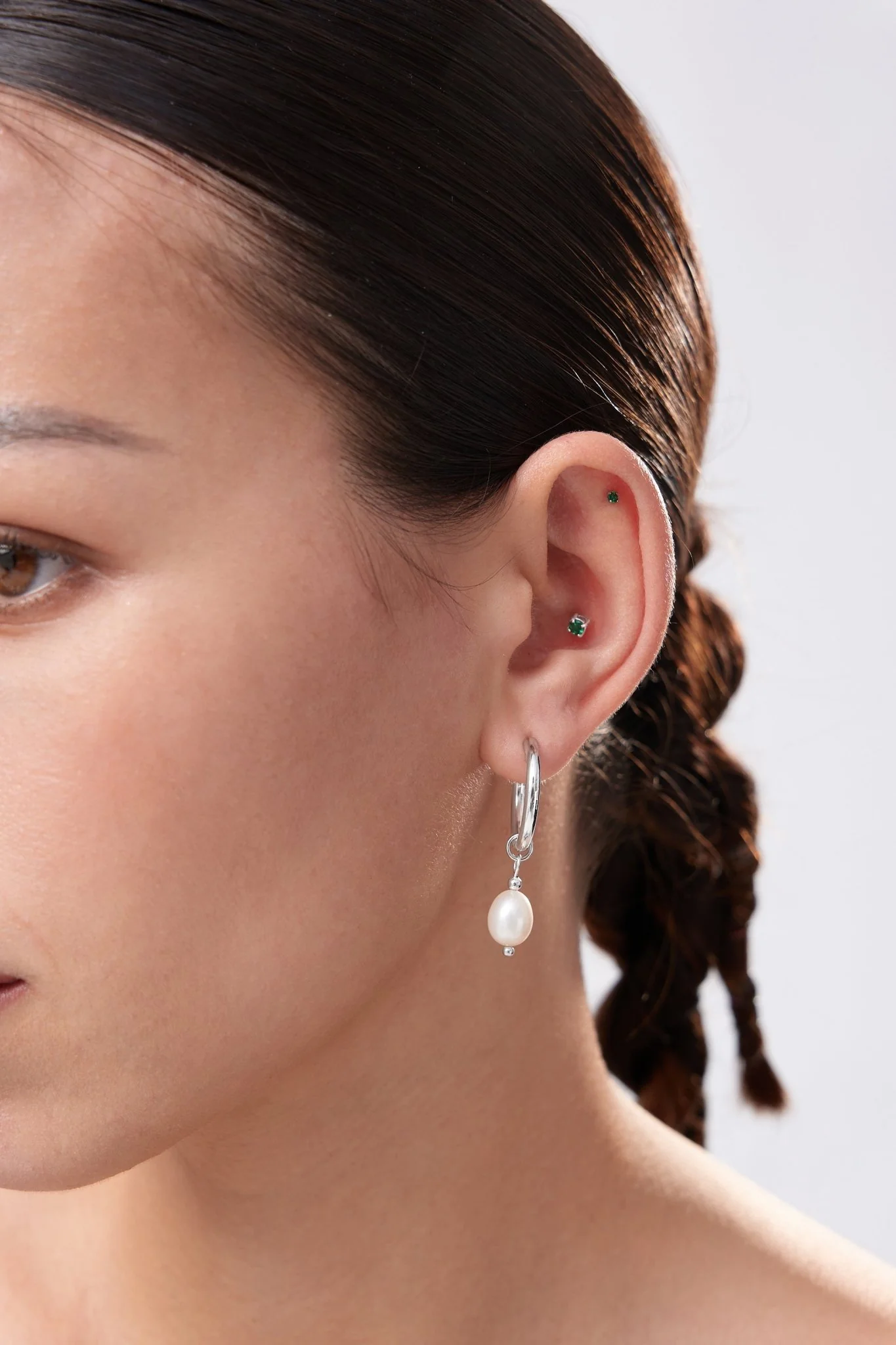 Green 2mm CZ Titanium Flat Back Stud (Single) - Image 2