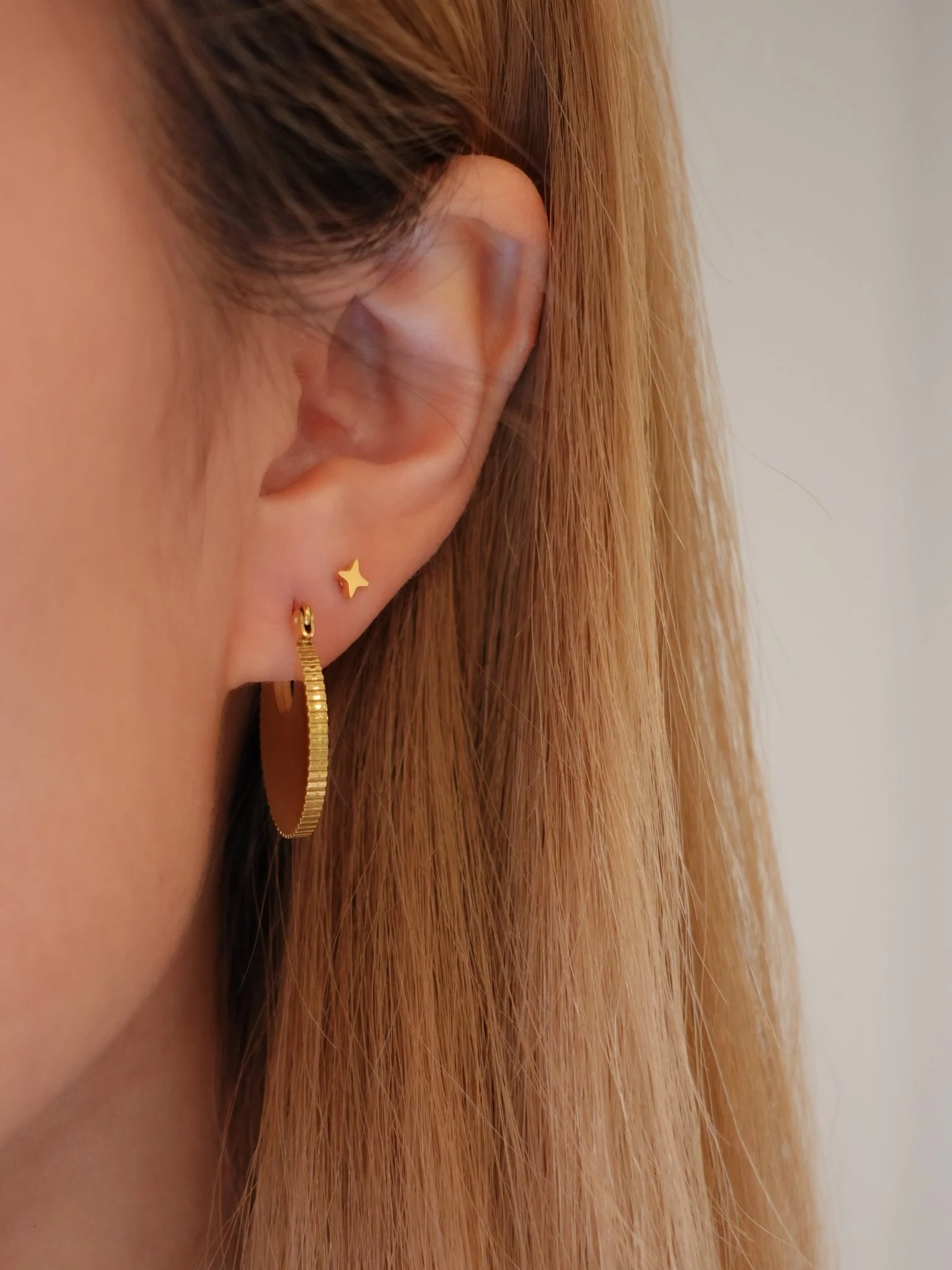 Mother of Pearl Hoop Earrings - Image 5