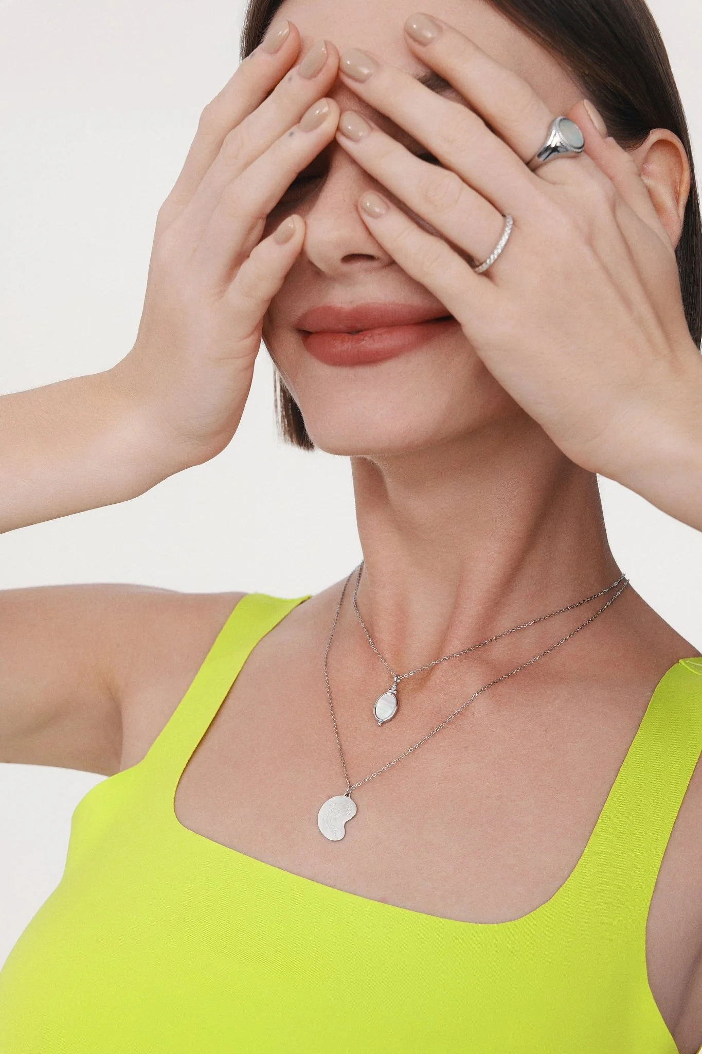 Isabel Mother of Pearl Necklace - Image 4
