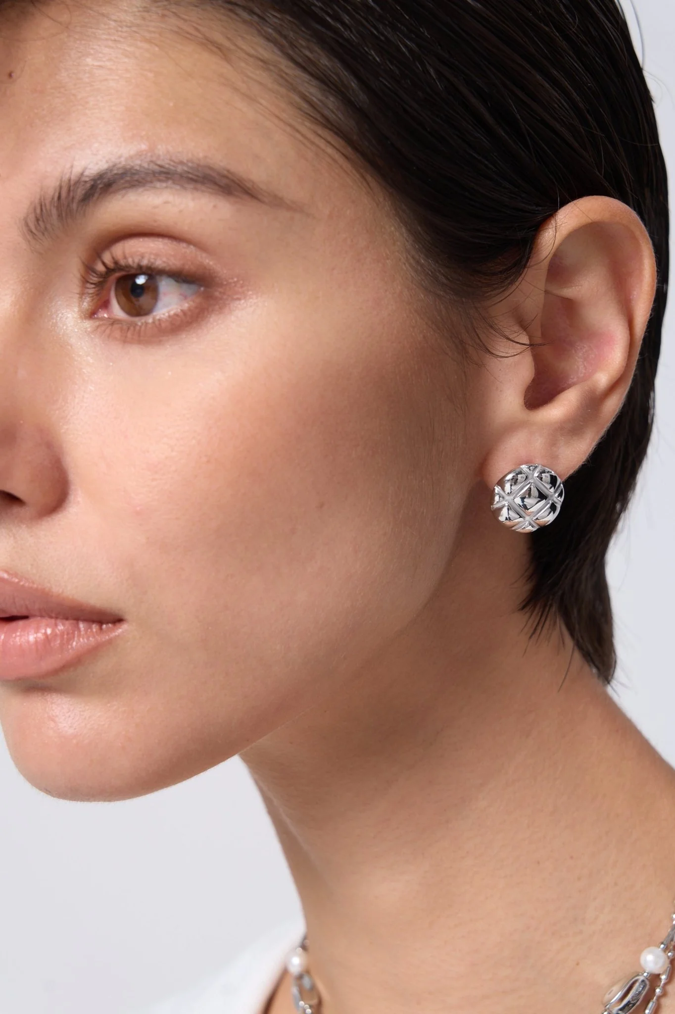 Ivy Cross Texture Earrings - Image 2