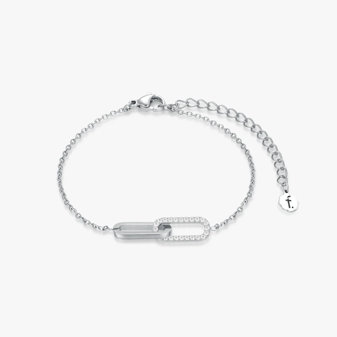 Pave Intertwined Links Bracelet - Image 5