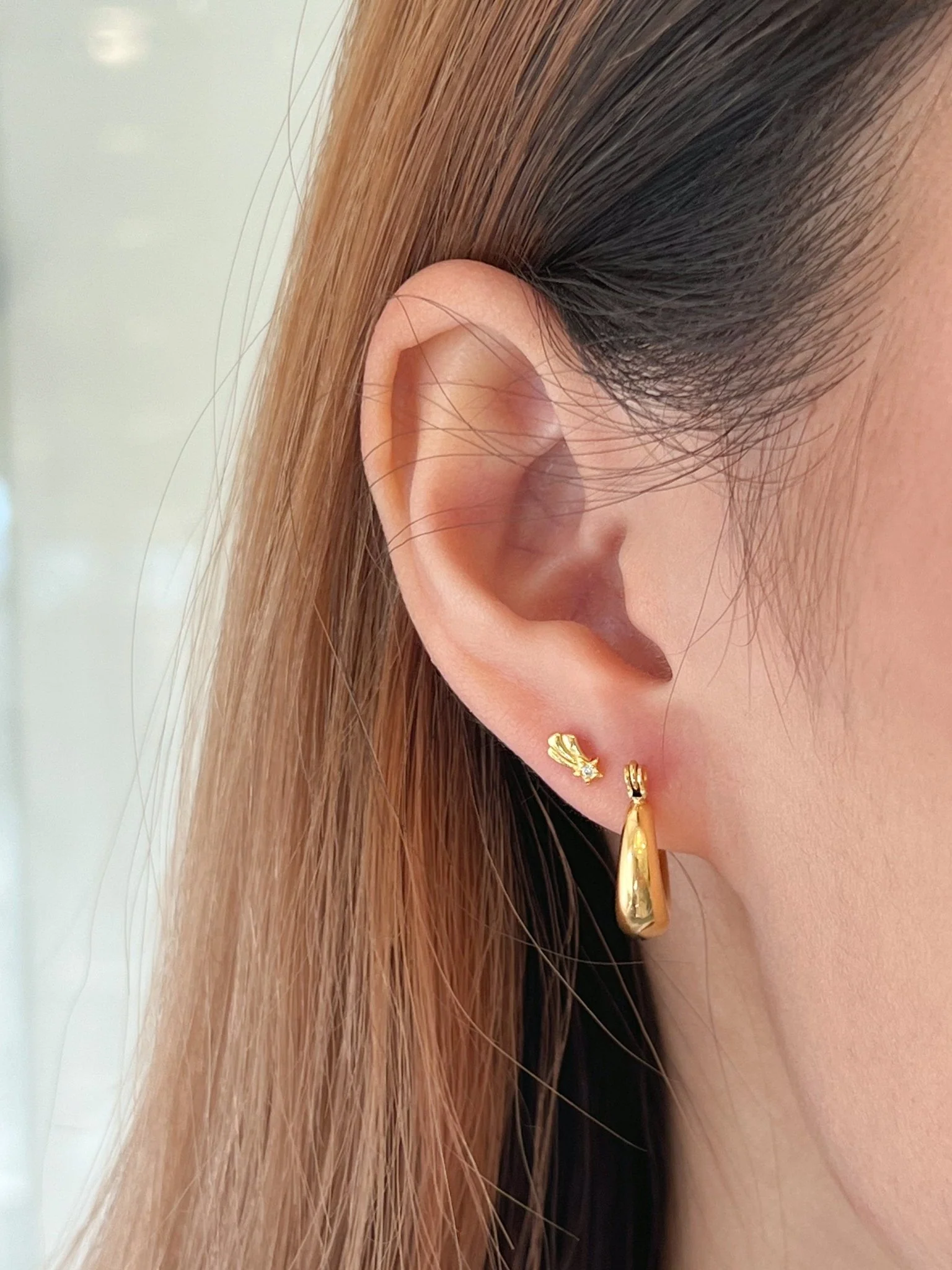 Puffed Mini Earrings - Image 3