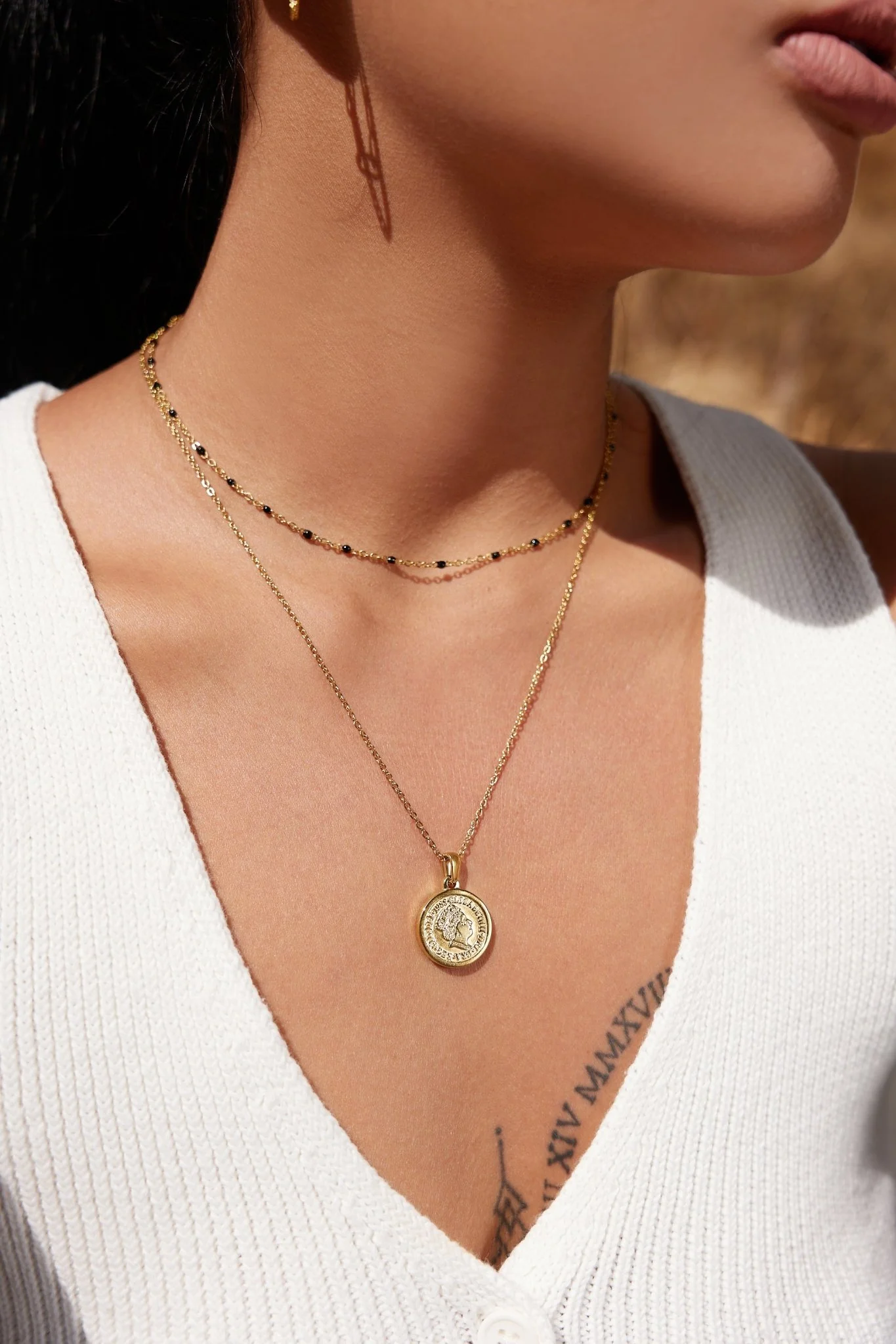 Queen Coin Necklace in Gold - Image 3