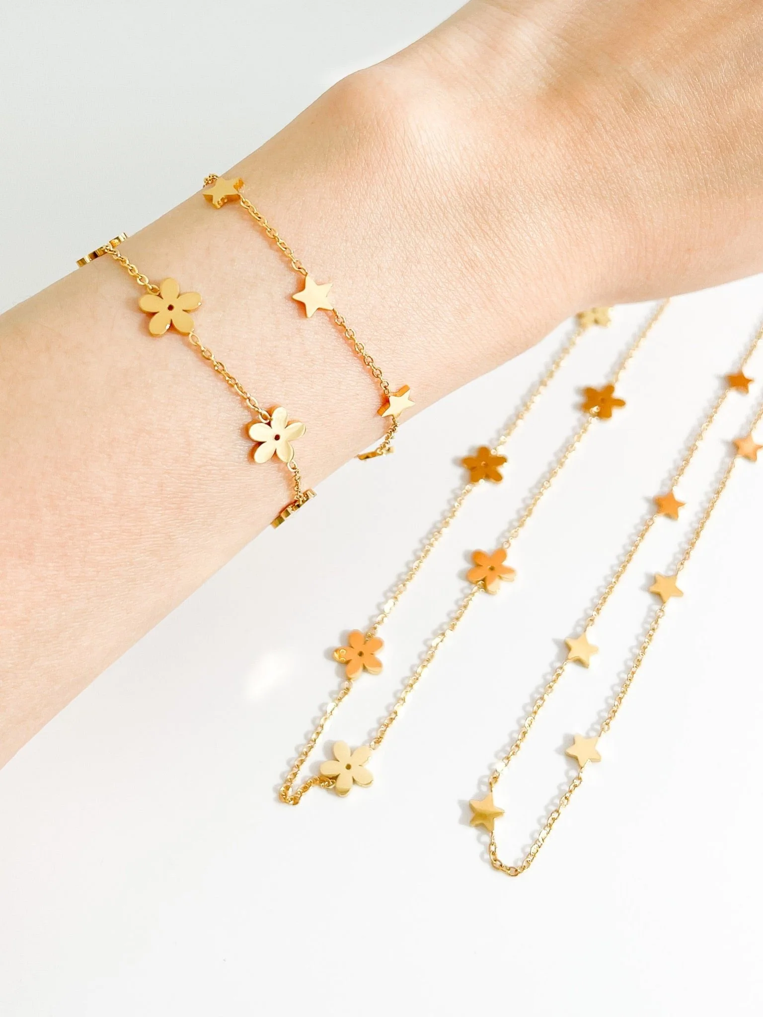 Simply Floral Bracelet - Image 4