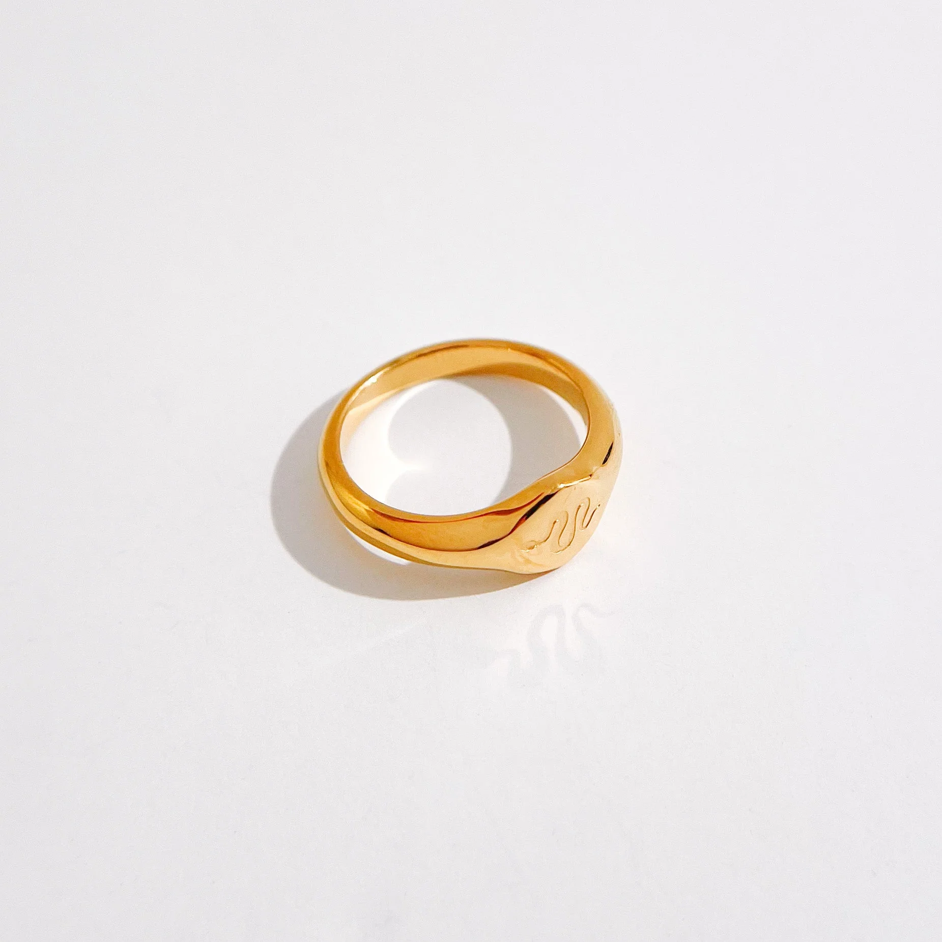 Slitherin Signet Gold Ring - Image 4