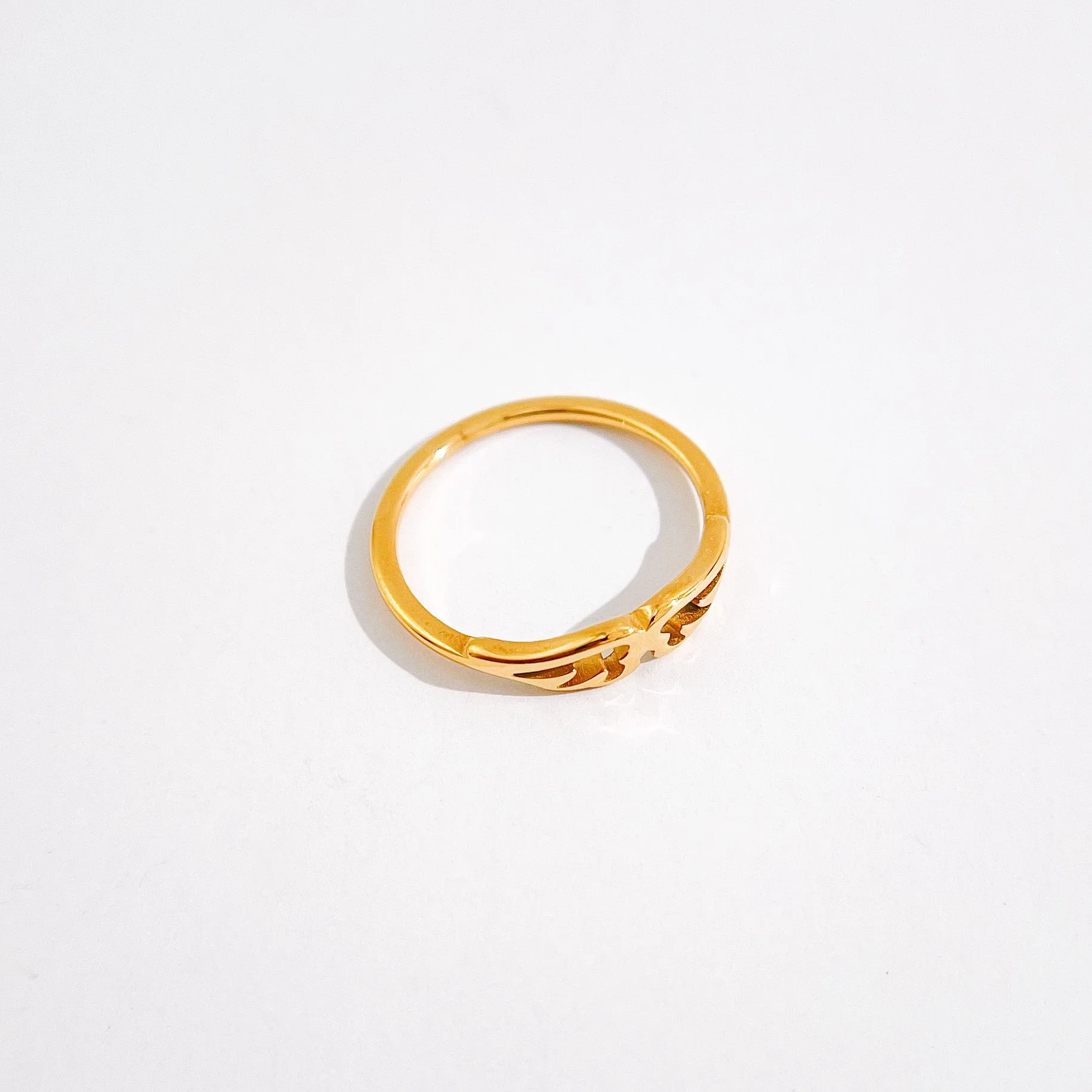 The Wing Ring in Gold - Image 4