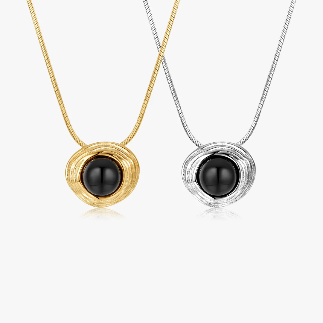 Thea Black Gem Necklace