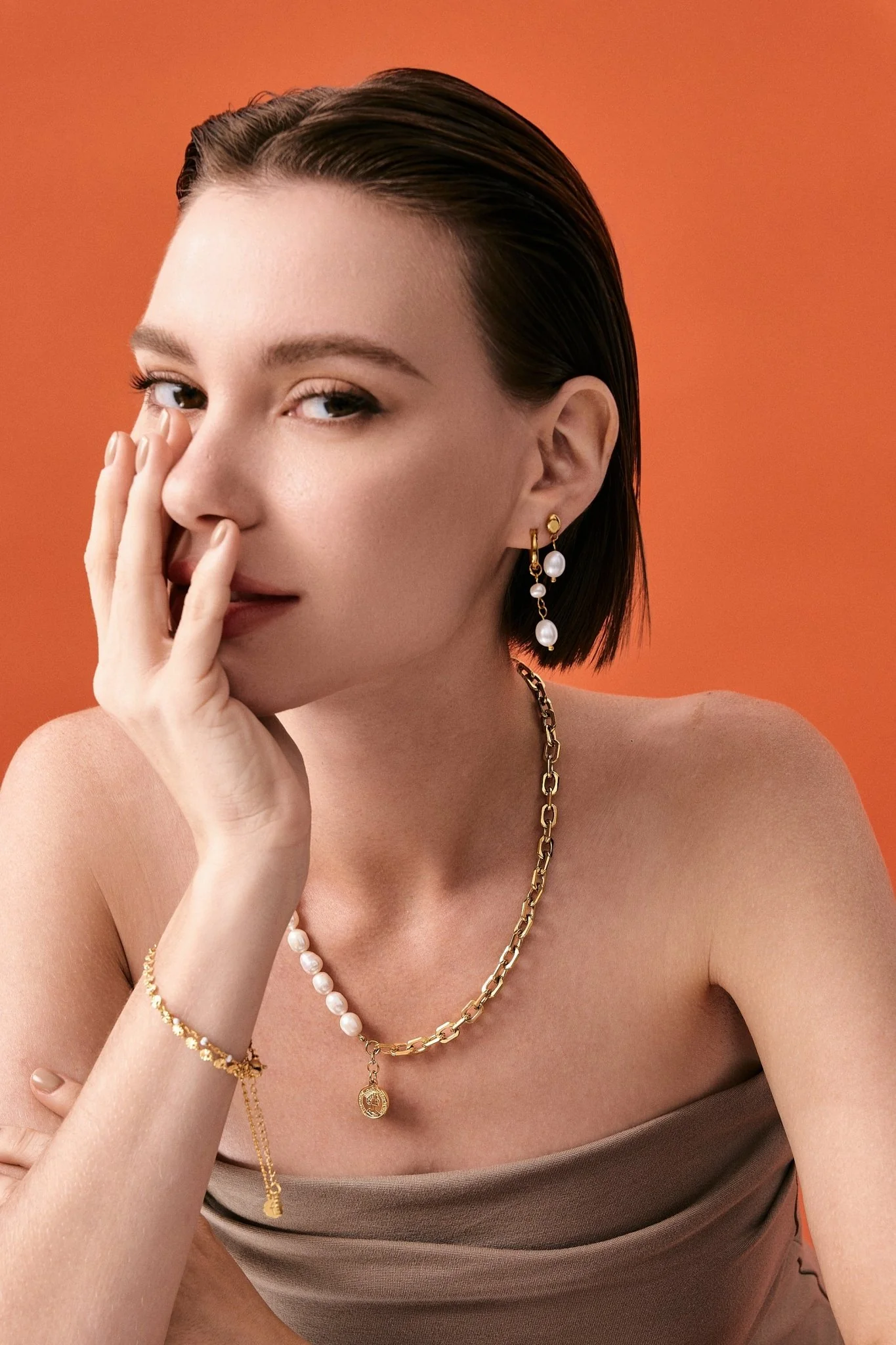 Two Layer Pearl Earrings - Image 3