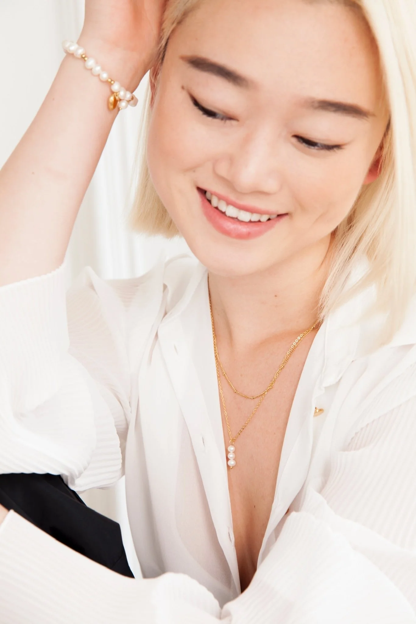 Two Layer Pearl Necklace - Image 3