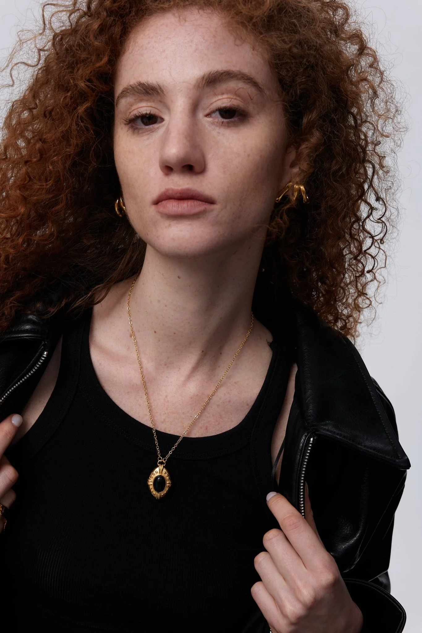 Vintage Inspired Black Agate Necklace - Image 2