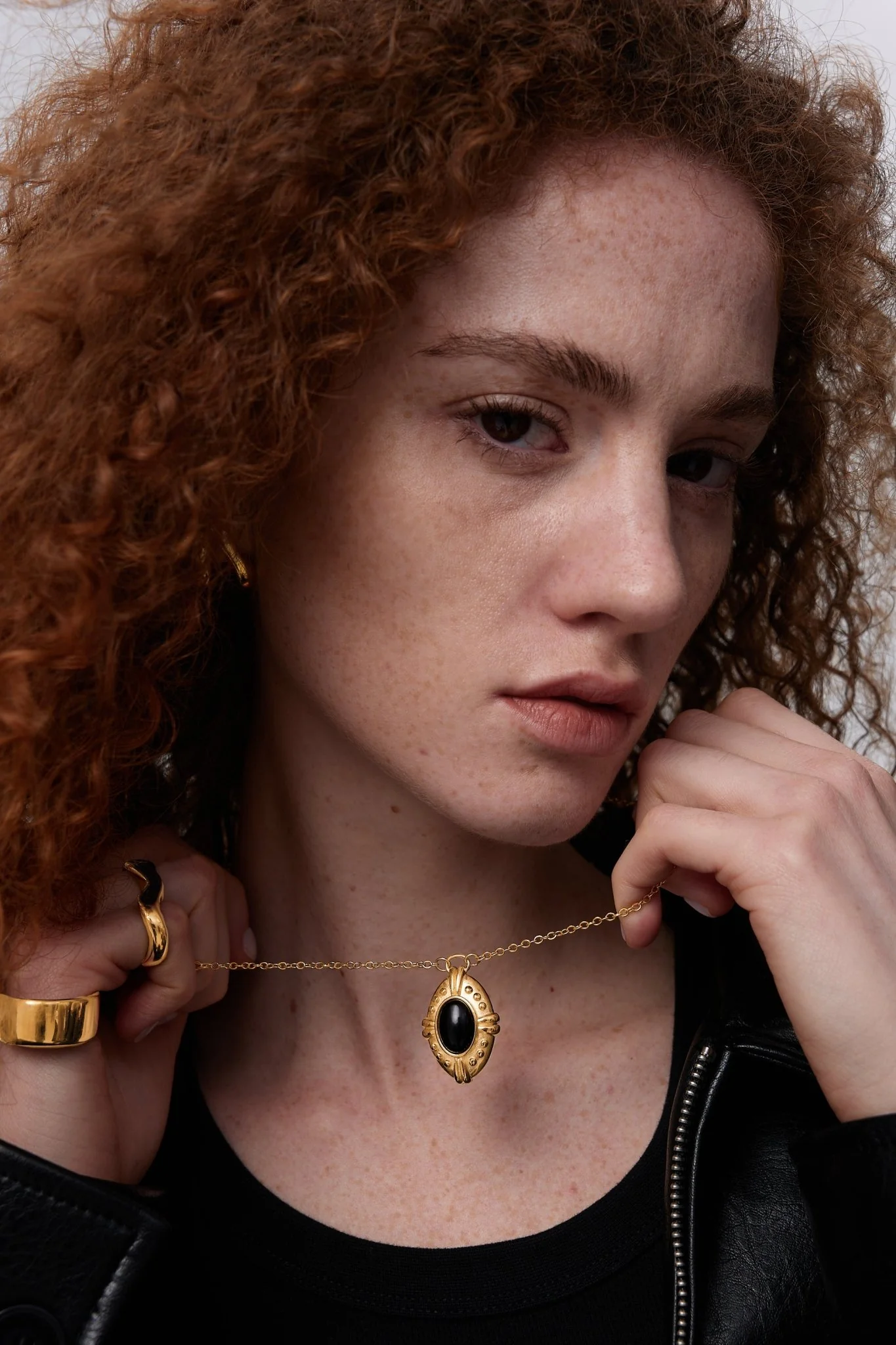Vintage Inspired Black Agate Necklace - Image 4